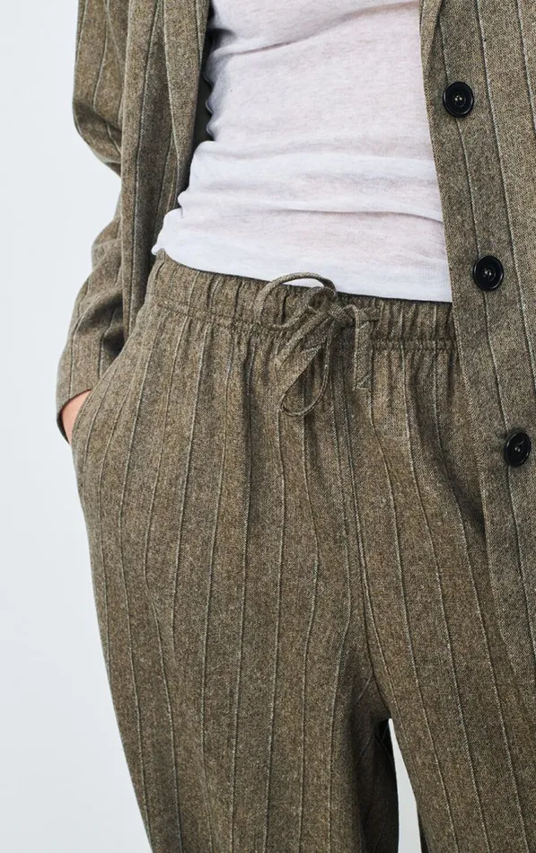 American Vintage Trousers Women Trousers Dirow Taupe Stripes American Vintage Trousers Women Trousers Dirow Taupe Stripes