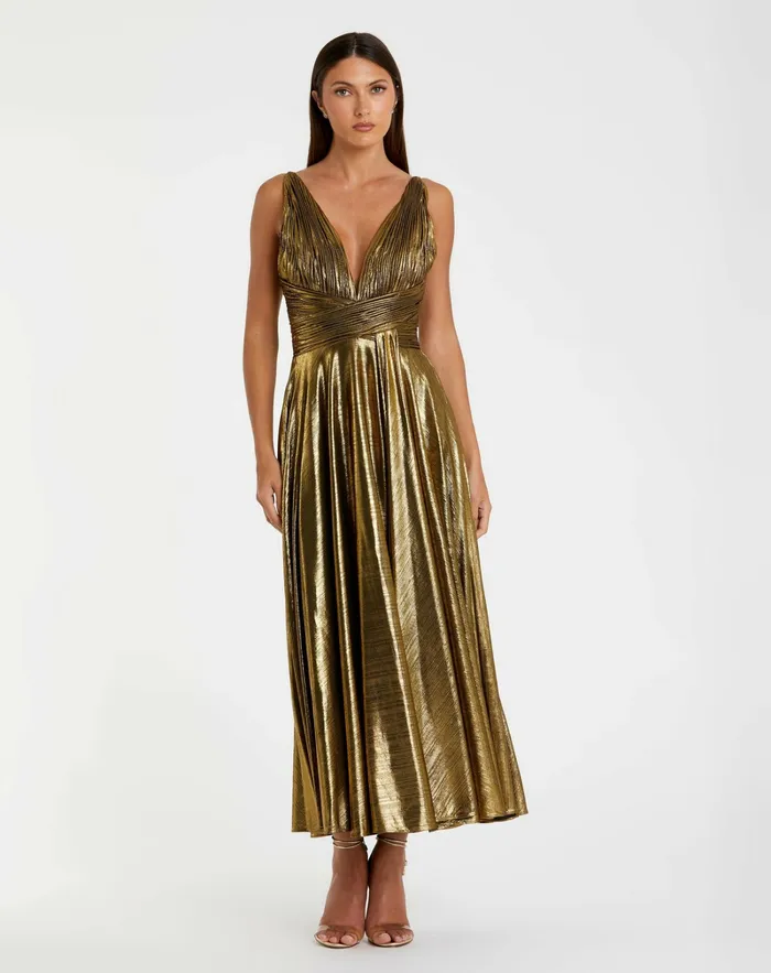 Cocktail Dresses Gold Sleeveless V Neck Pleated Top Metallic Dress Antique Gold Mac Duggal Women