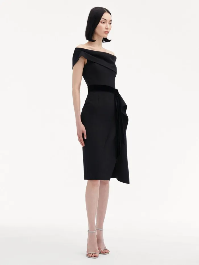 Oscar De La Renta RibbonDetailed Off Shoulder Cocktail Dress Black Women Dresses Oscar De La Renta RibbonDetailed Off Shoulder Cocktail Dress Black Women Dresses
