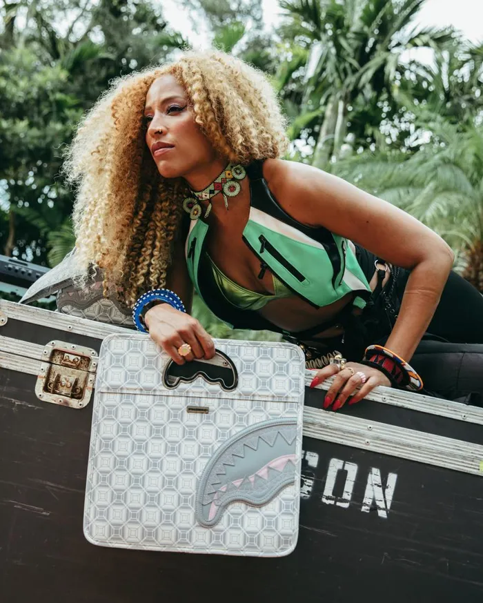 SPRAYGROUND Handbags AI8 AFRICAN INTELLIGENCE BOOKED and BUSY CITY SAVVY HANDBAG 8211 Universal SPRAYGROUND Handbags AI8 AFRICAN INTELLIGENCE BOOKED and BUSY CITY SAVVY HANDBAG 8211 Universal