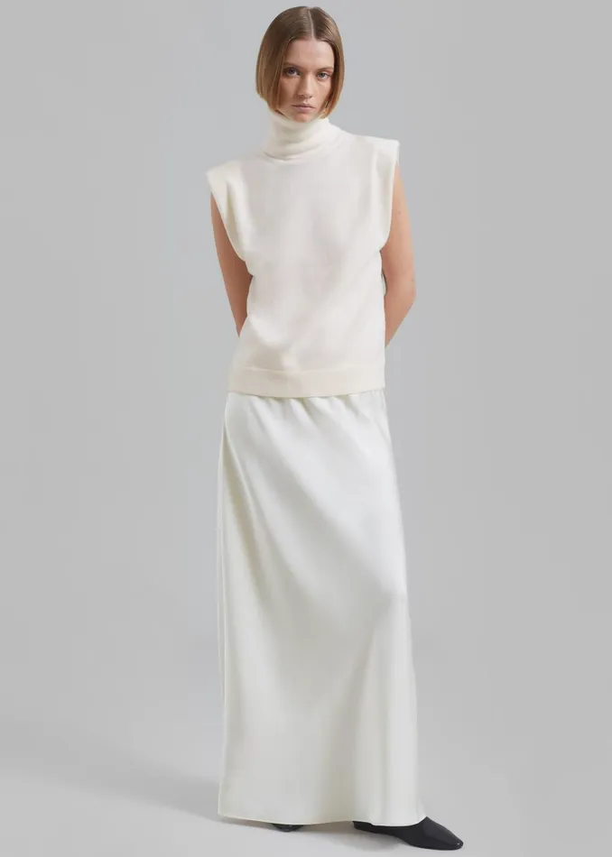Women Nadia Thin Padded Sleeveless Turtleneck 8211 Ivory The Frankie Shop Knitwear
